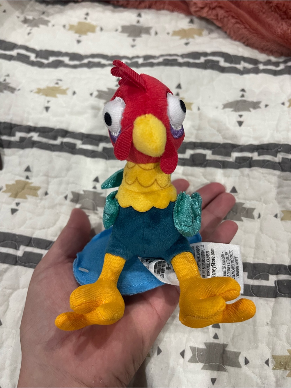 Disney World Hei Hei Shoulder Pal with Magnet Pad NWOT